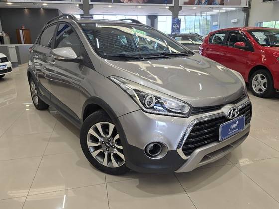 HYUNDAI HB20X 1.6 16V PREMIUM FLEX 4P AUTOMÁTICO